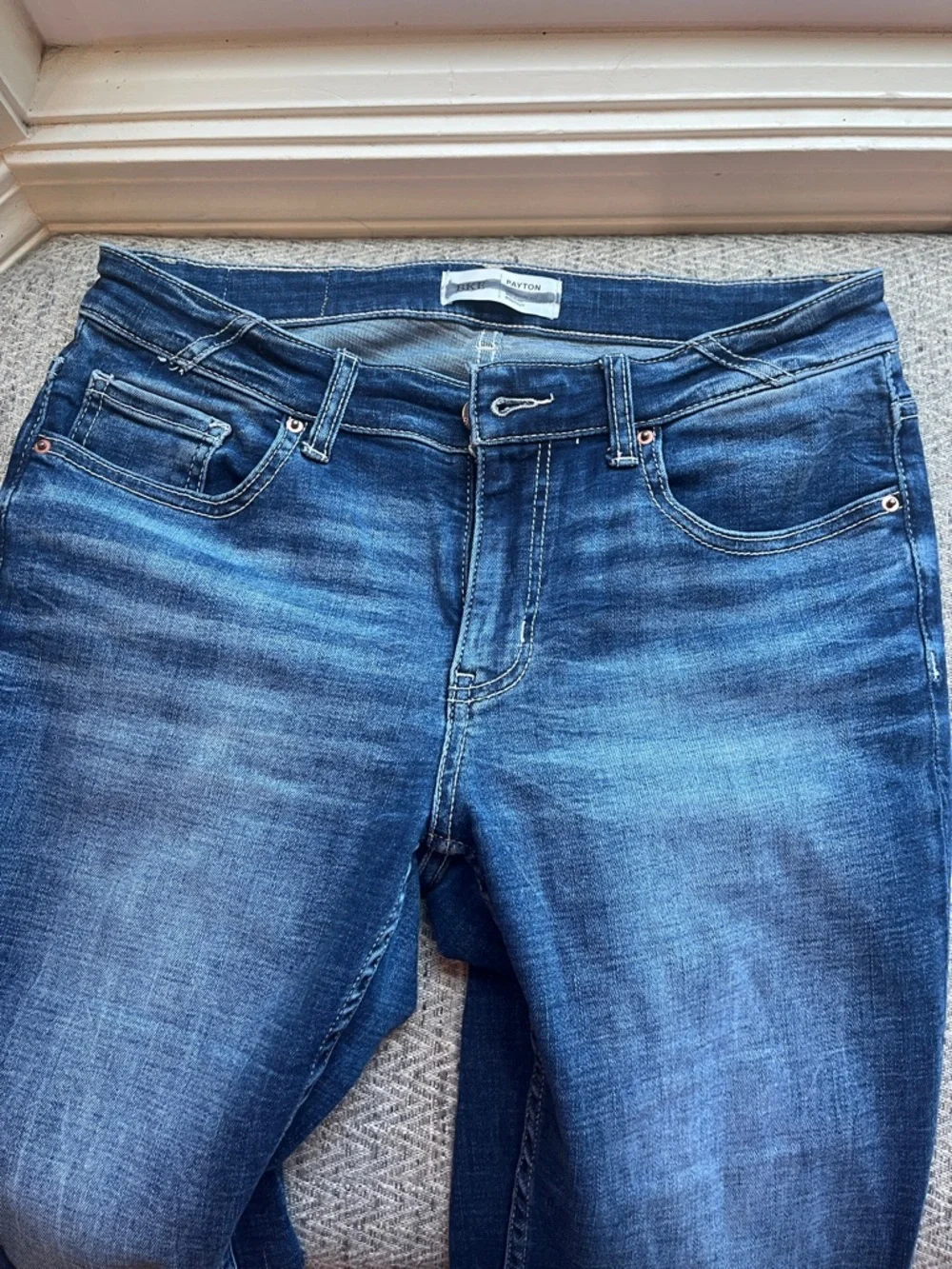 Buckle Women's Dark Blue Bootcut Jeans mid rise . Check picture of wear - Picture 2 of 5